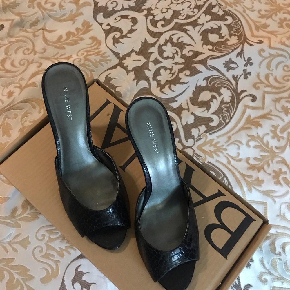 Super sexy heels by Nine West size 8.5 EUC
